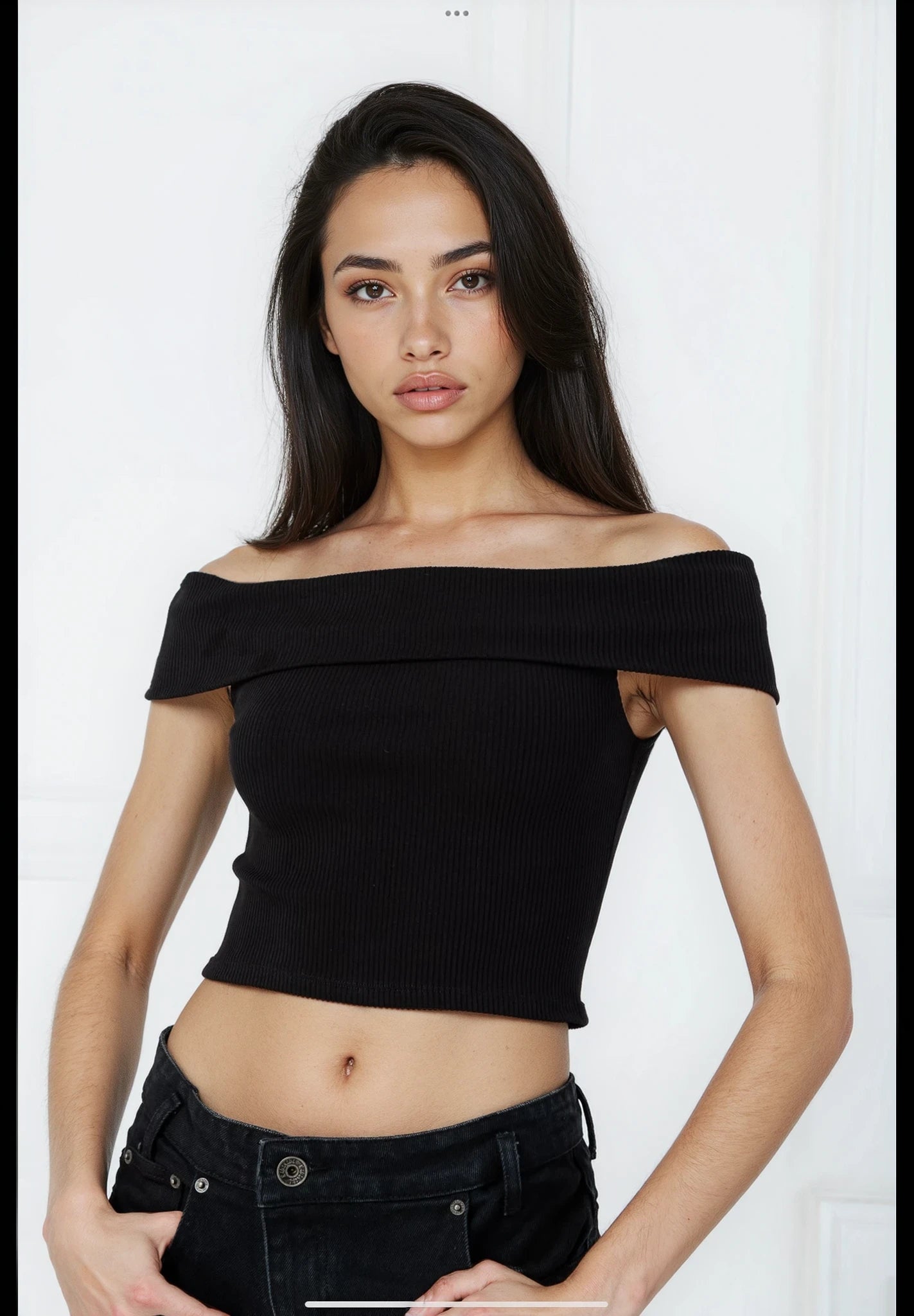 Madonna Neck Crop Top - 28380